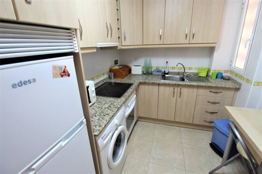 Rental - Apartament - Guardamar - Urbanizaciones /PLAYA