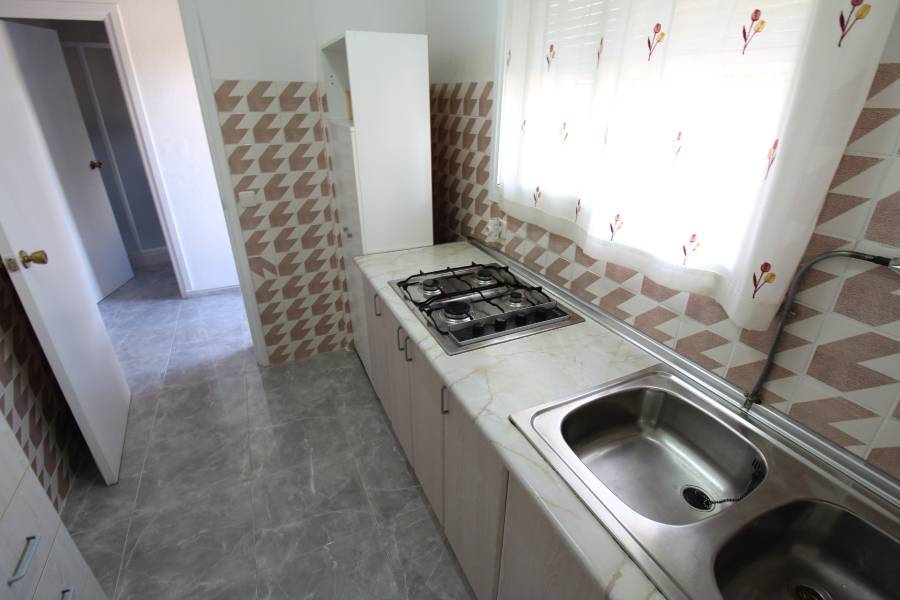 Resale - Apartament - La Mata - Torreblanca