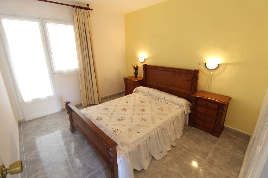 Resale - Apartament - La Mata - Torreblanca