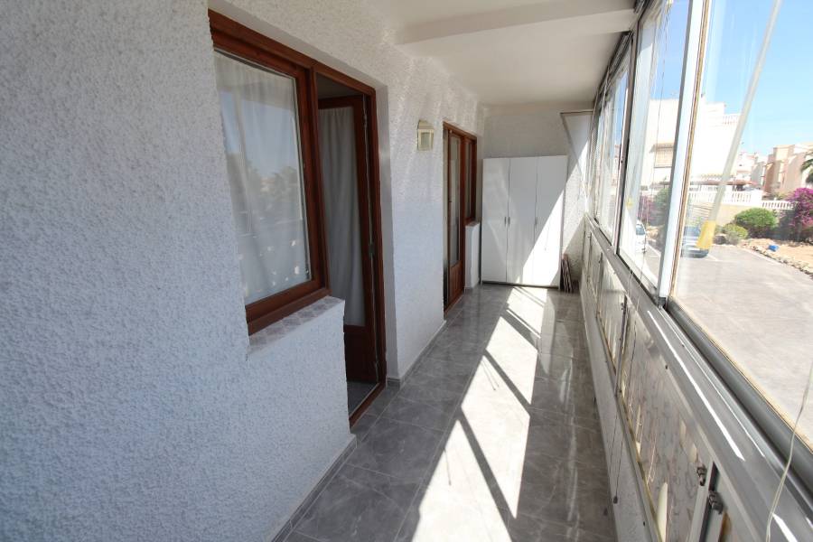 Resale - Apartament - La Mata - Torreblanca