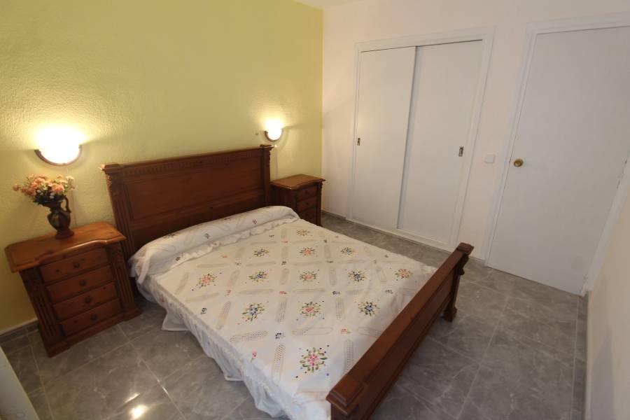 Resale - Apartament - La Mata - Torreblanca