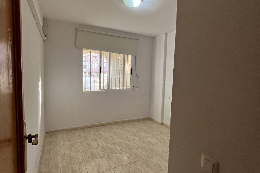 Weiterverkauf  - Wohnung - Torrevieja - San Luis