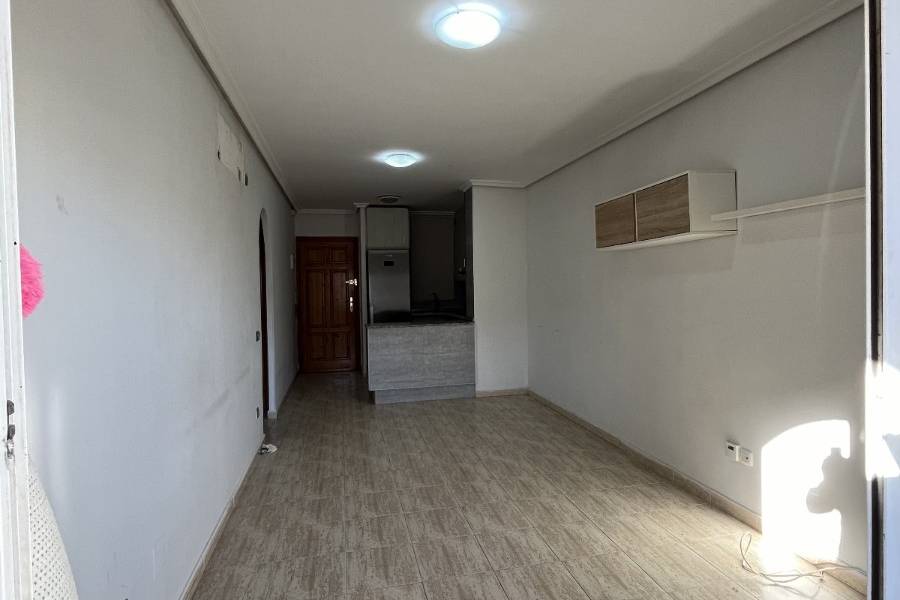 Weiterverkauf  - Wohnung - Torrevieja - San Luis