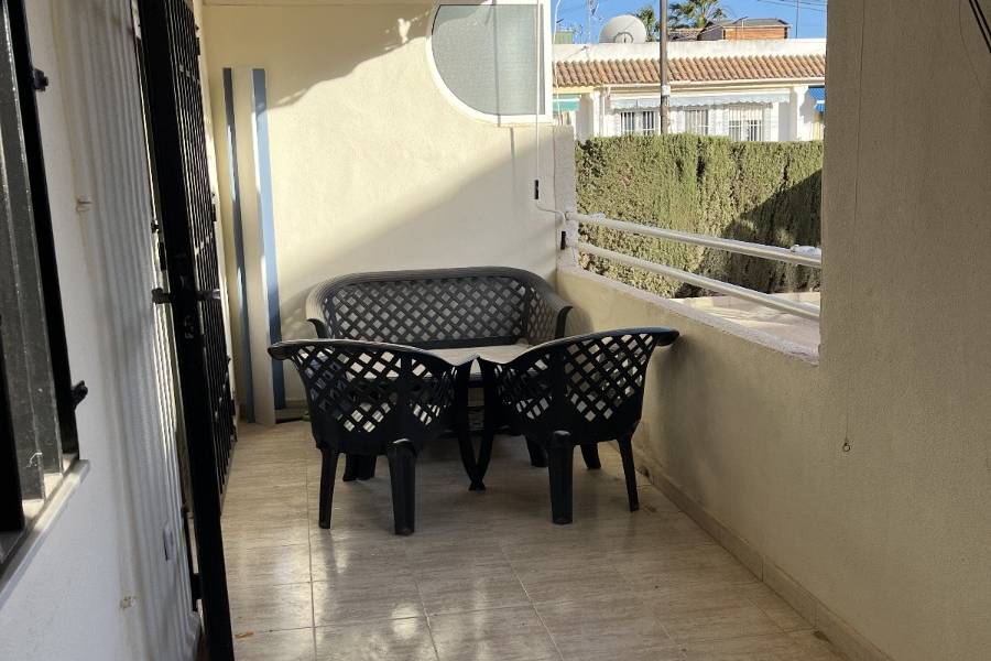 Weiterverkauf  - Wohnung - Torrevieja - San Luis