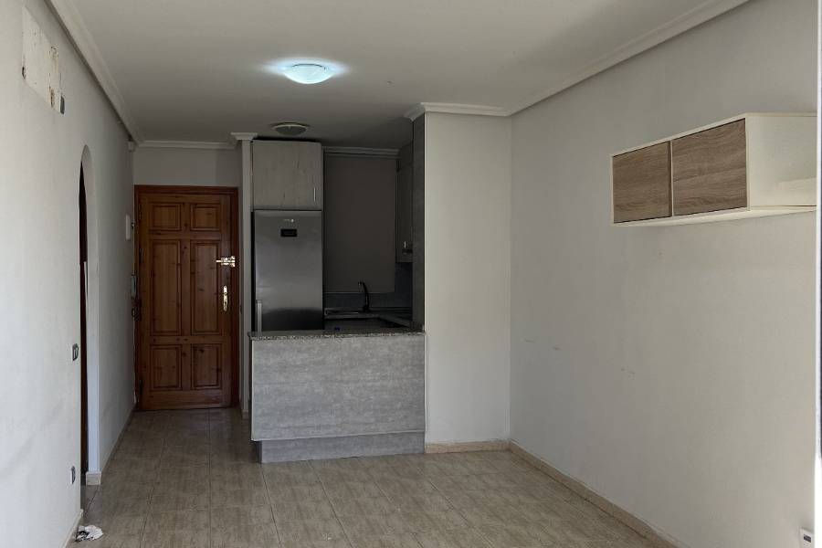 Weiterverkauf  - Wohnung - Torrevieja - San Luis