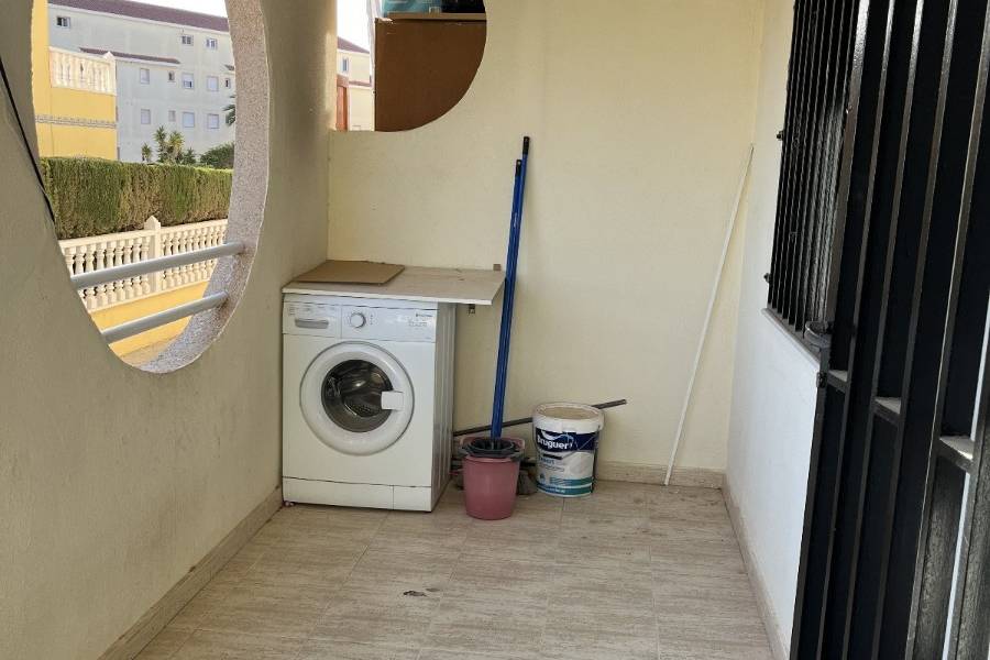 Weiterverkauf  - Wohnung - Torrevieja - San Luis