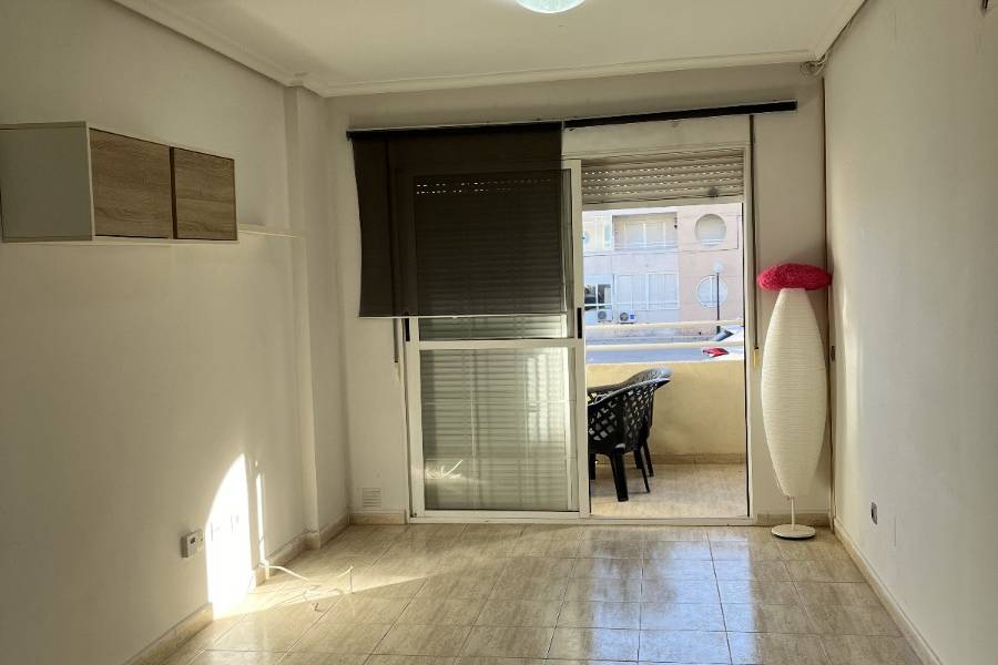 Weiterverkauf  - Wohnung - Torrevieja - San Luis