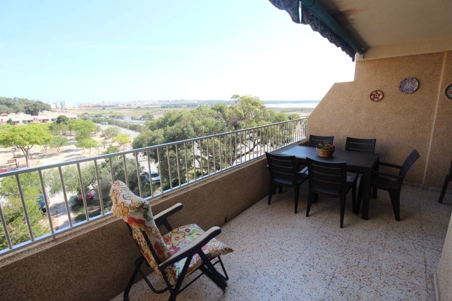 Reventa - Apartamento - Guardamar - Urbanizaciones /PLAYA