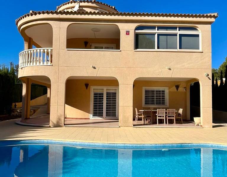 Reventa - Villa  - Torrevieja - Urbanización Los Balcones