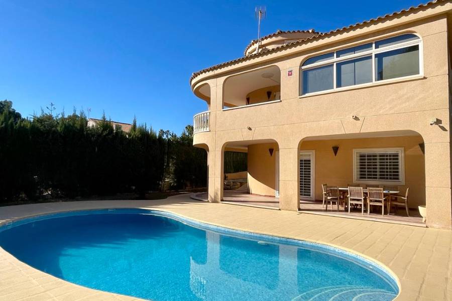 Reventa - Villa  - Torrevieja - Urbanización Los Balcones