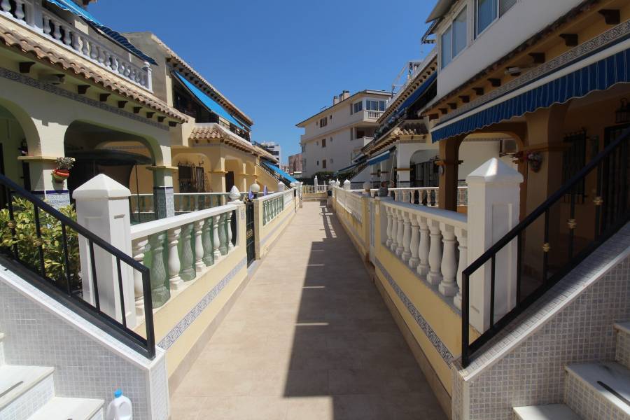 Resale - Bungalow - La Mata - PLAYA