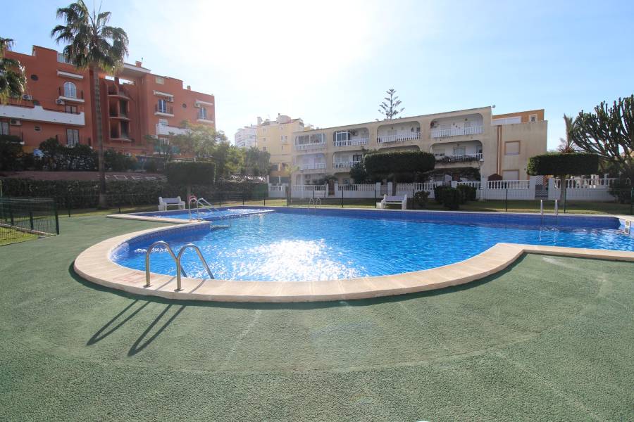 Resale - Apartament - La Mata - Torreblanca