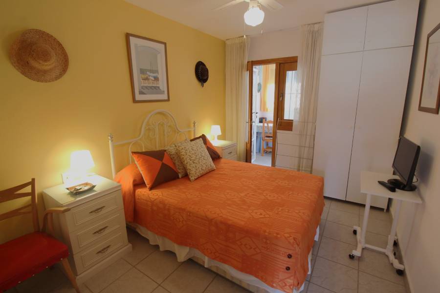 Alquiler larga duración  - Apartamento - La Mata - Los Europeos/ PLAYA