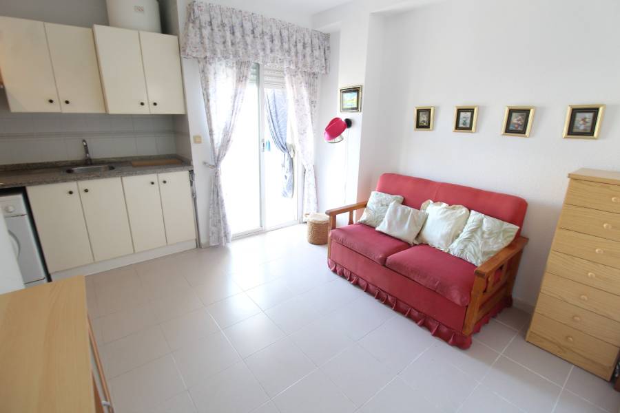 Resale - Apartament - La Mata - Centro/PLAYA