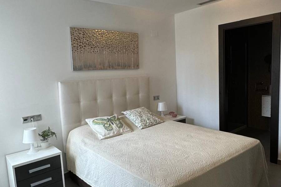 Resale - Apartament - La Mata - Centro/PLAYA