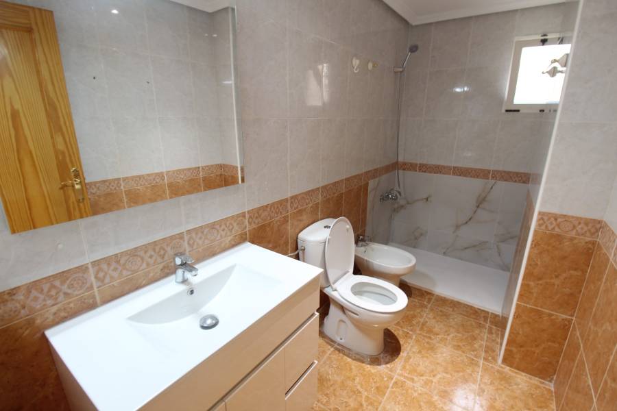 Resale - Apartament - La Mata - Pueblo/ PLAYA