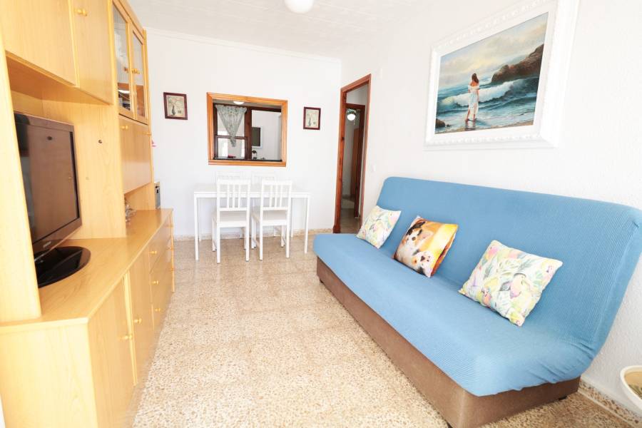 Resale - Bungalow - Torrevieja - Torreta/ URBANIZACIONES/ PLAYA