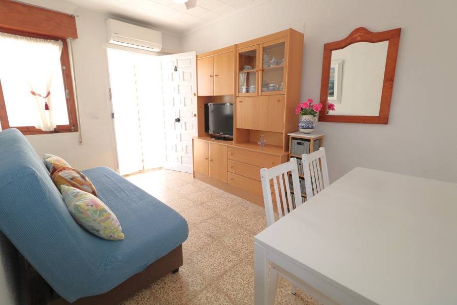 Återförsäljning - Radhus-Bungalow - Torrevieja - Torreta/ URBANIZACIONES/ PLAYA