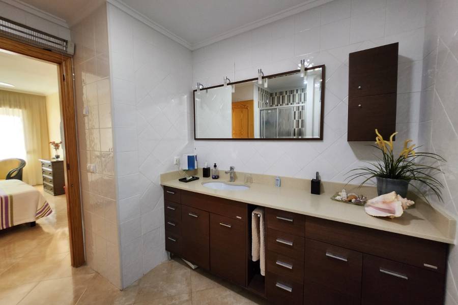 Reventa - Apartamento - La Mata - Centro/PLAYA