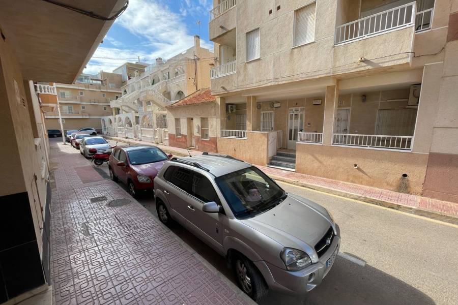 Reventa - Apartamento - La Mata - Pueblo/ PLAYA