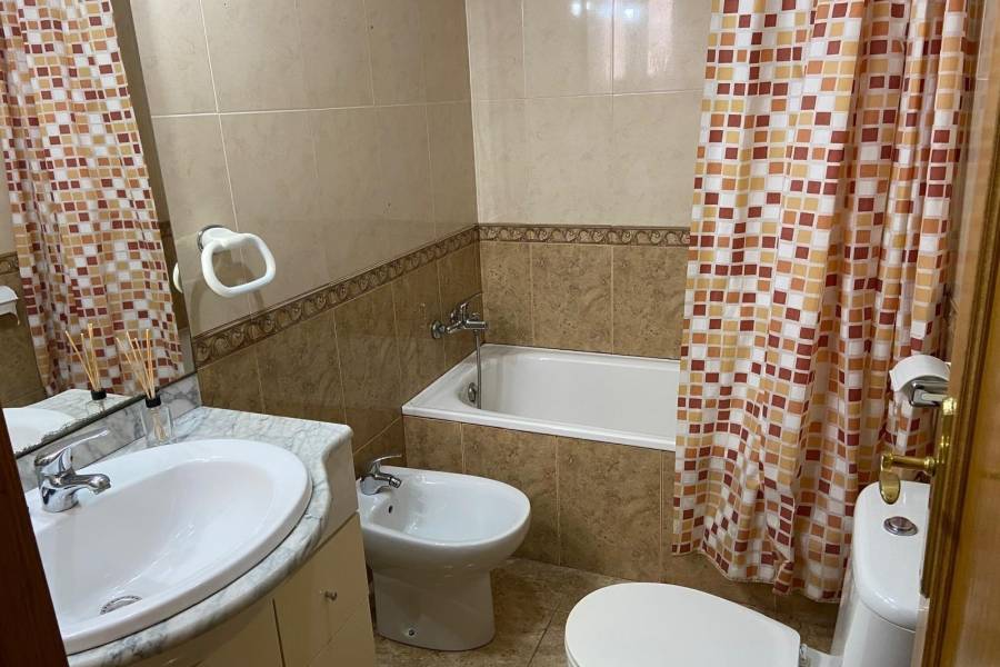 Reventa - Apartamento - Guardamar - Pueblo/ PLAYA