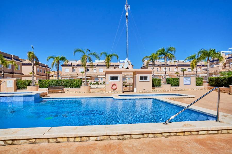 Återförsäljning - Radhus-Bungalow - CABO ROIG - Playa