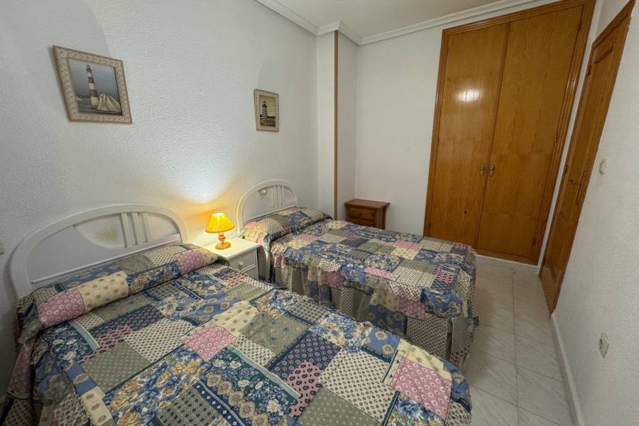 Alquiler larga duración  - Apartamento - La Mata - Viñamar / PLAYA