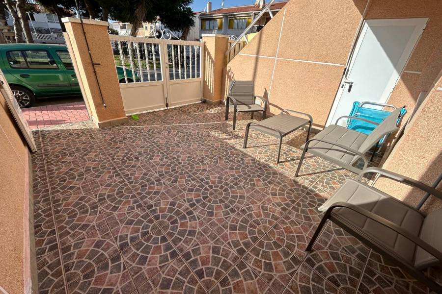 Resale - Bungalow - Torrevieja - PLAYA DE LOS NAUFRAGOS