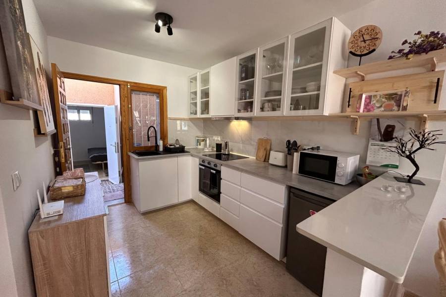 Resale - Bungalow - Torrevieja - PLAYA DE LOS NAUFRAGOS