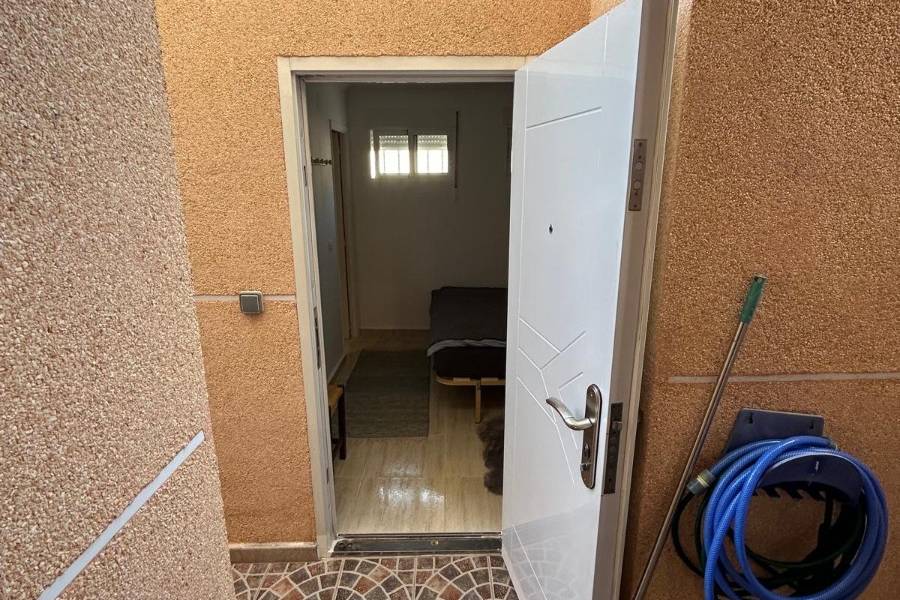 Reventa - Bungalow - Torrevieja - PLAYA DE LOS NAUFRAGOS