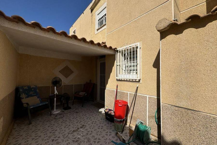 Weiterverkauf  - Einfamilienhaus - ORIHUELA COSTA  - Los Altos 