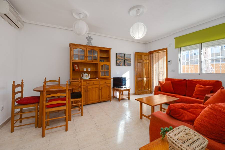 Reventa - Chalet - Torrevieja - Pueblo 