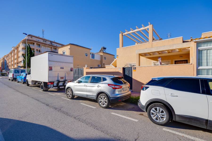 Reventa - Chalet - Torrevieja - Pueblo 