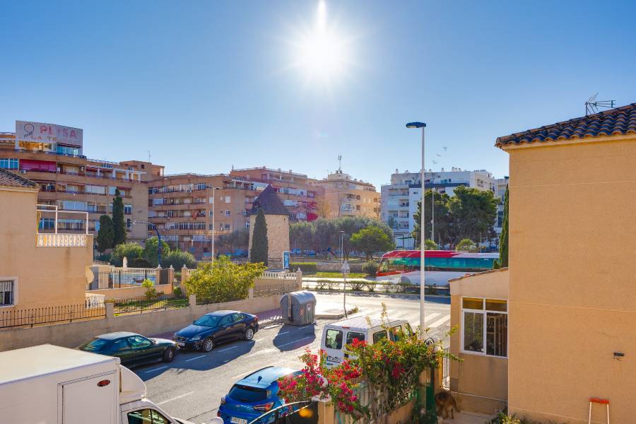 Reventa - Chalet - Torrevieja - Pueblo 