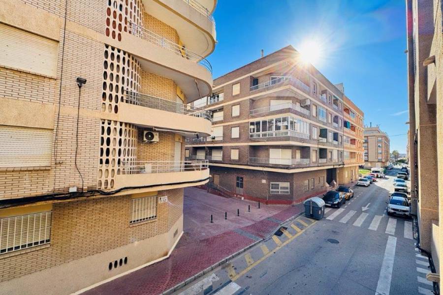 Reventa - Apartamento - La Mata - Pueblo/ PLAYA