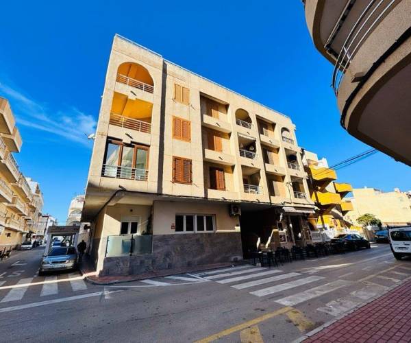 Apartament - Resale - La Mata - Pueblo/ PLAYA