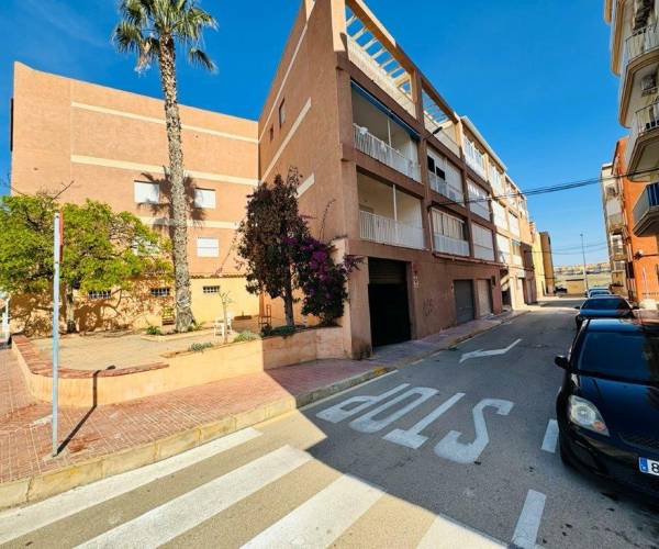 Apartamento - Reventa - La Mata - Centro/PLAYA