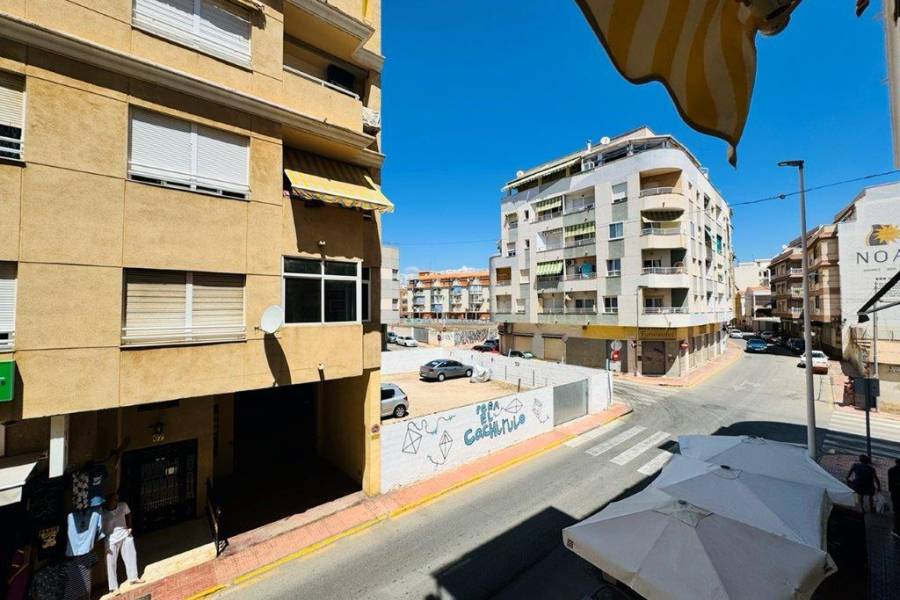 Reventa - Apartamento - La Mata - Pueblo/ PLAYA