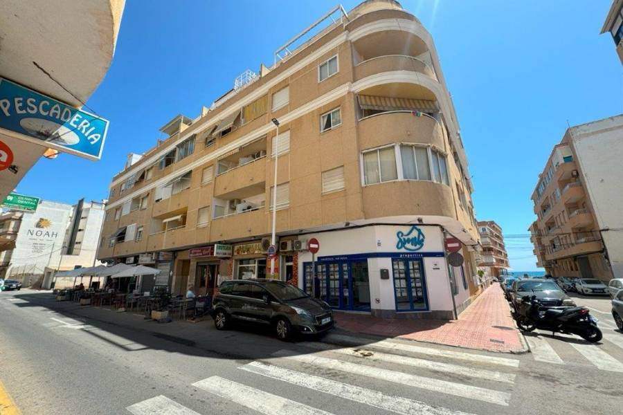 Reventa - Apartamento - La Mata - Pueblo/ PLAYA