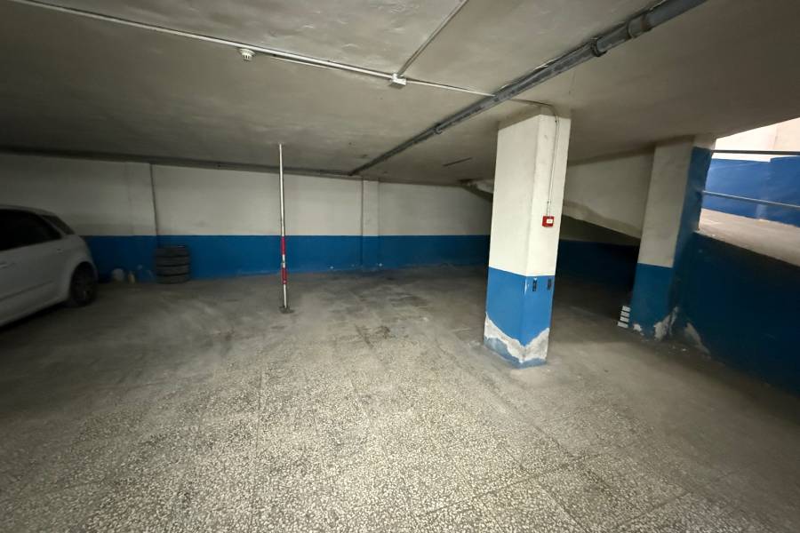 Weiterverkauf  - Garage - La Mata - Pueblo/ PLAYA