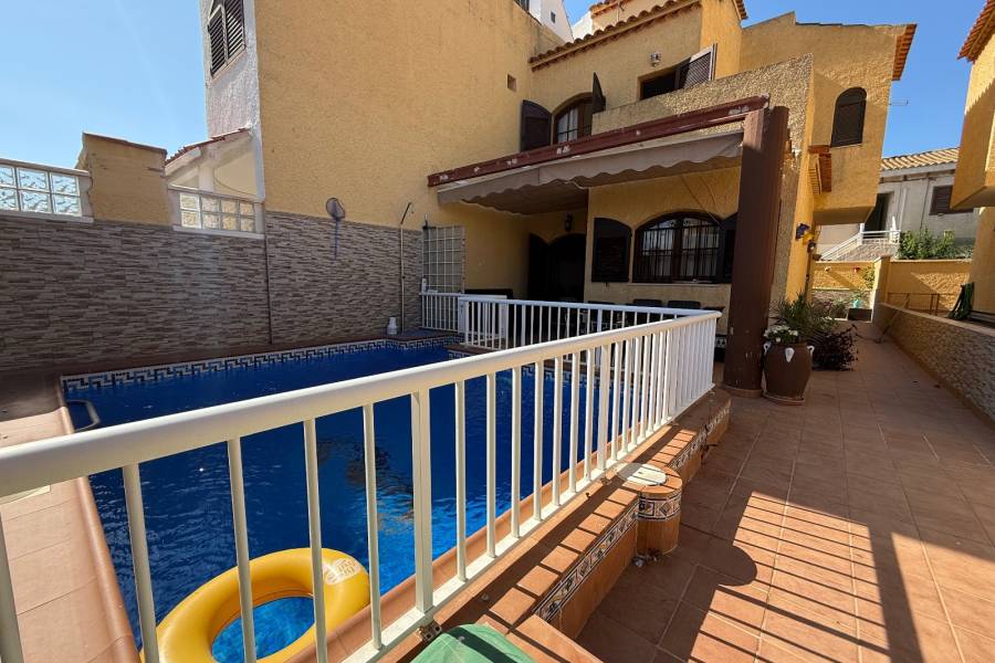 Occasion - Chalet - Torrevieja - Playa Los Locos