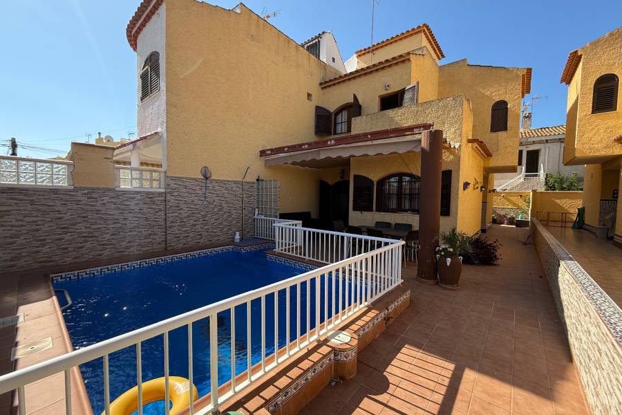 Occasion - Chalet - Torrevieja - Playa Los Locos