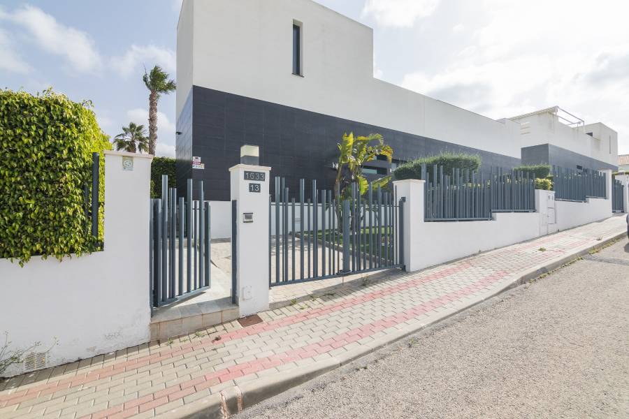 Återförsäljning - Villa - Algorfa - La Finca Golf
