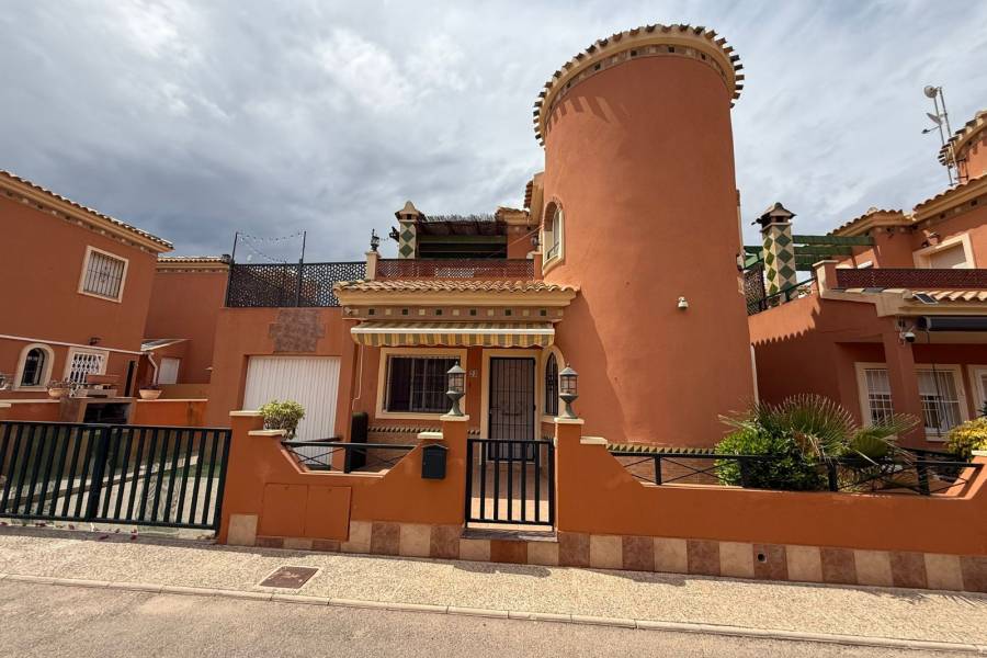 Occasion - Chalet - ORIHUELA COSTA - Playa Flamenca