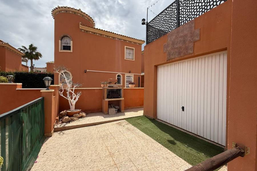 Occasion - Chalet - ORIHUELA COSTA - Playa Flamenca