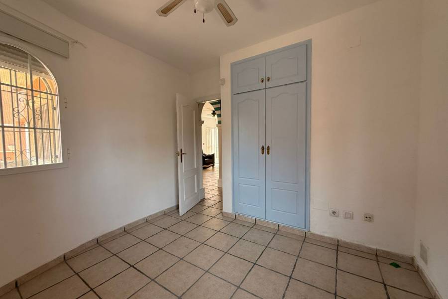 Occasion - Chalet - ORIHUELA COSTA - Playa Flamenca