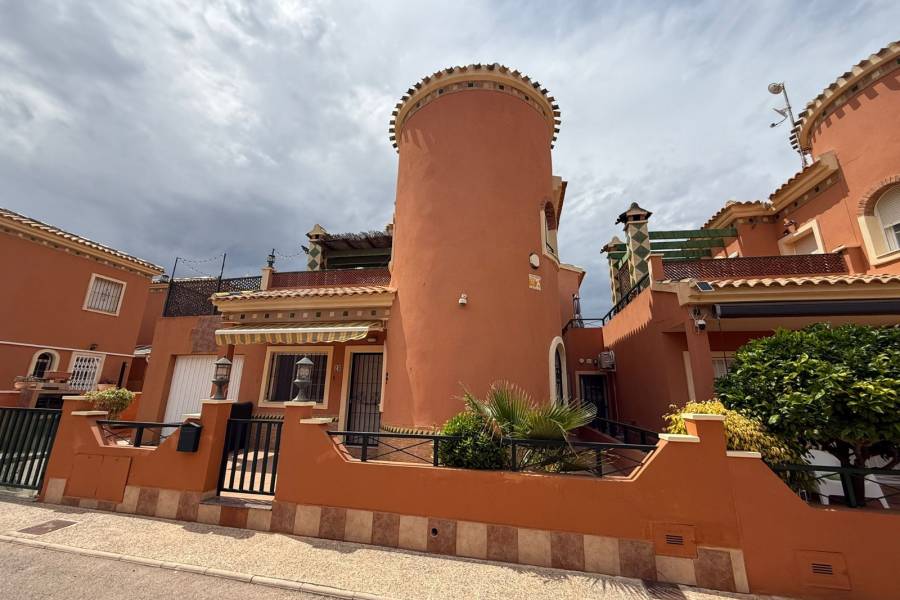 Occasion - Chalet - ORIHUELA COSTA - Playa Flamenca