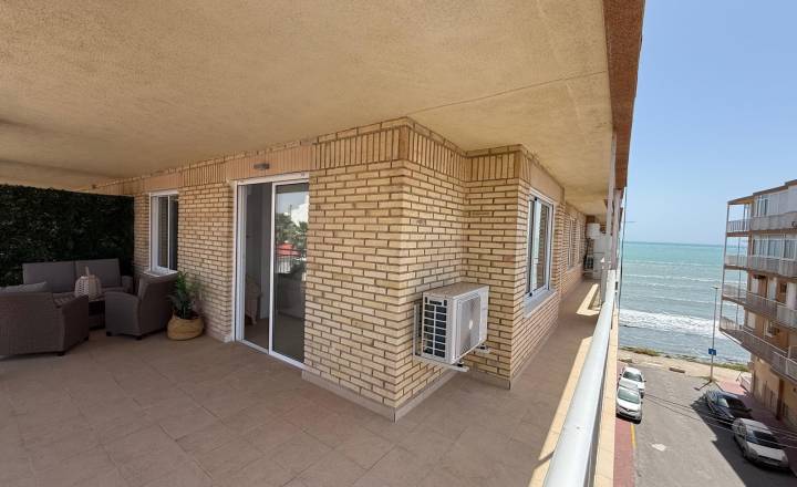 Apartament - Resale - Torrevieja - Playa de los Naufragos