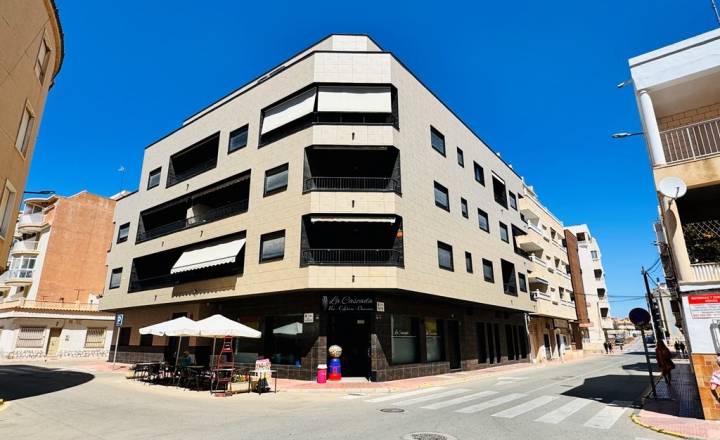 Aпартамент - Перепродажа - Ла-Мата - Pueblo/ PLAYA