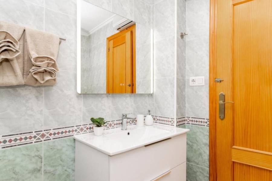 Reventa - Apartamento - Torrevieja - Parque de las Naciones